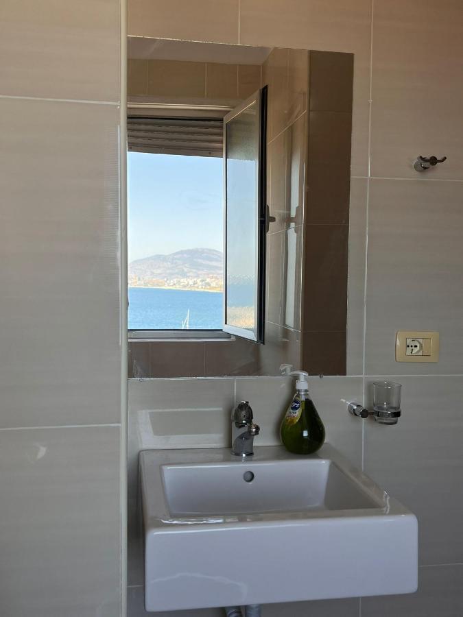 Center-Sea View Apartament,Sarandë Exterior foto